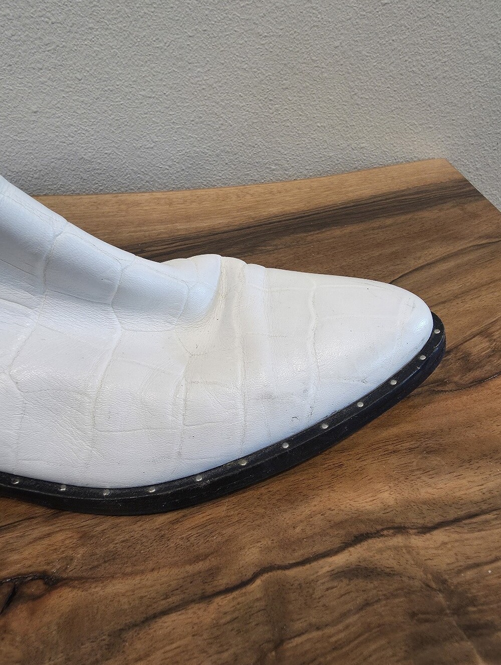 Freda Salvador White Croc Embossed Chelsea Boots - Picture 7 of 14
